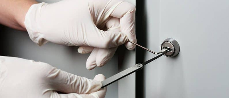 Commercial Emergency Locksmith Wilton